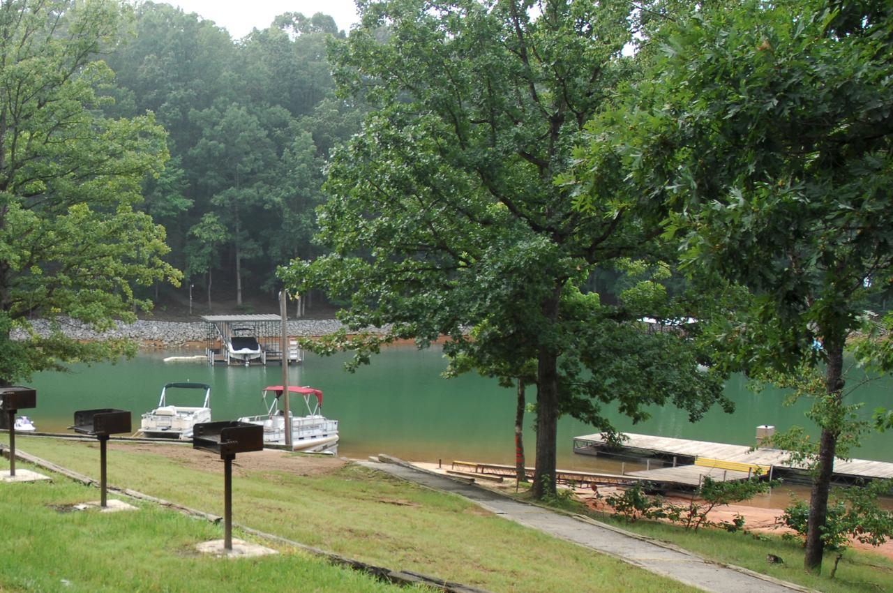 Carolina Landing Camping Resort Two-Bedroom Cabin 1 Fair Play Extérieur photo