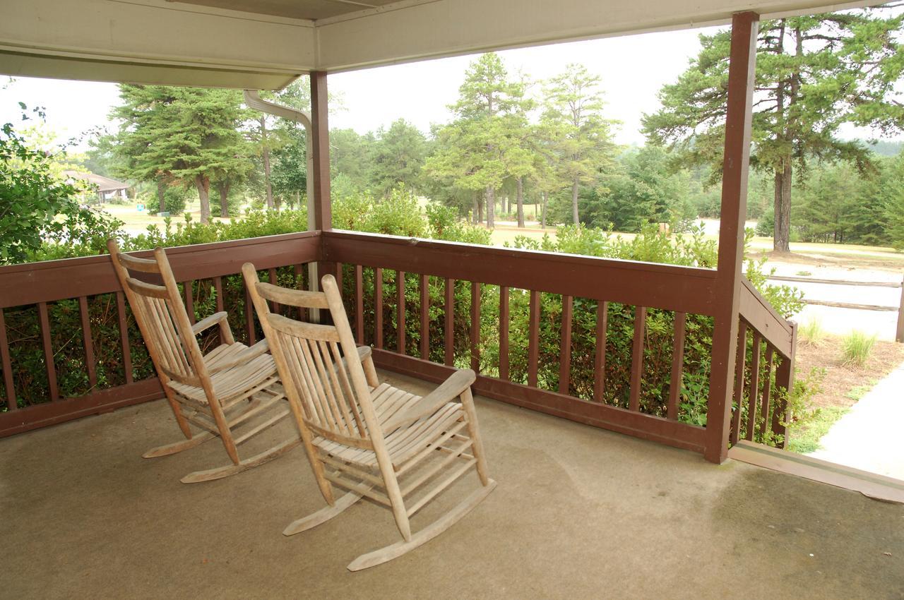 Carolina Landing Camping Resort Two-Bedroom Cabin 1 Fair Play Extérieur photo